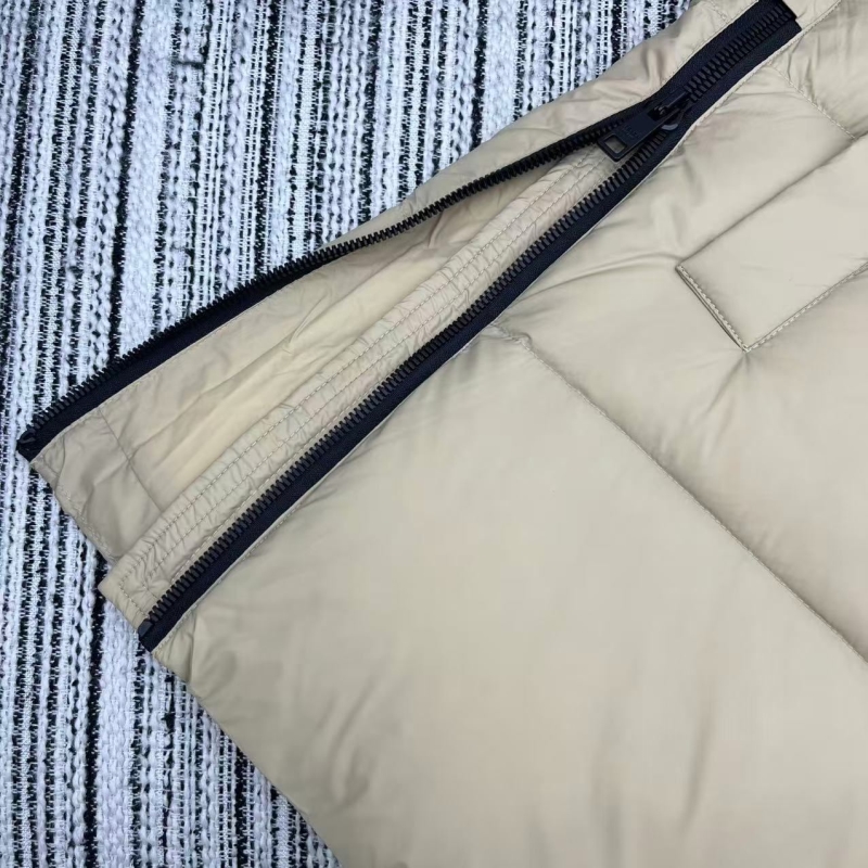 Pra*a down jacket